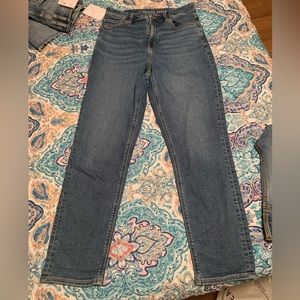 American Eagle Relaxed fit High Waisted jeans LONG
